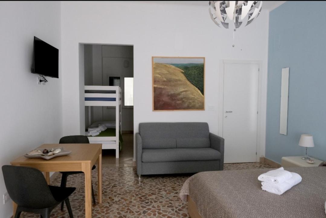 Sole & Luna Guest House Bari Exterior foto